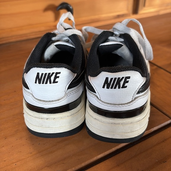 Nike Gamma force black and white — womens sz 6.5 - Picture 3 of 12